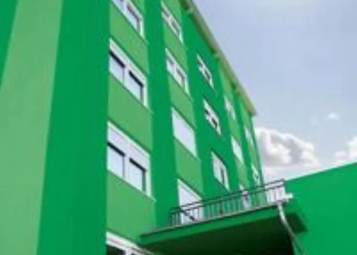 Hotel Olive Inn